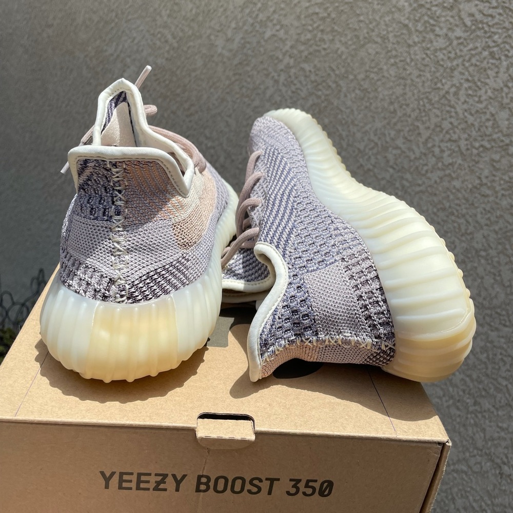 YEZZY BOOST 350 V2 ASH PEARL